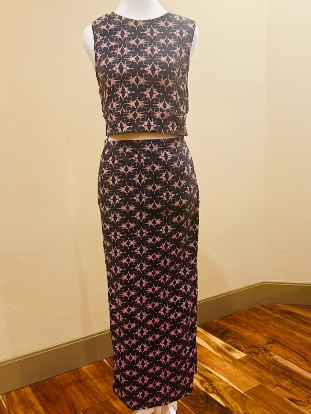 NWOT FREE PEOPLE TOP AND SKIRT SET MEDIUM